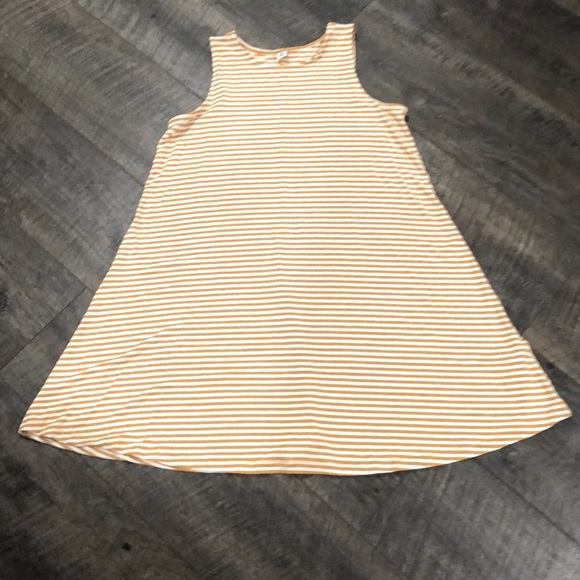 OLD NAVY YELLOW AND WHITE STRIPE JERSEY SWING DRESS SIZE M PETITE - Picture 1 of 5